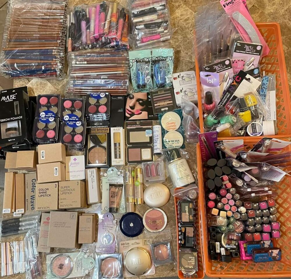 Mix Brand Cosmetic Pallet – 1000 Units