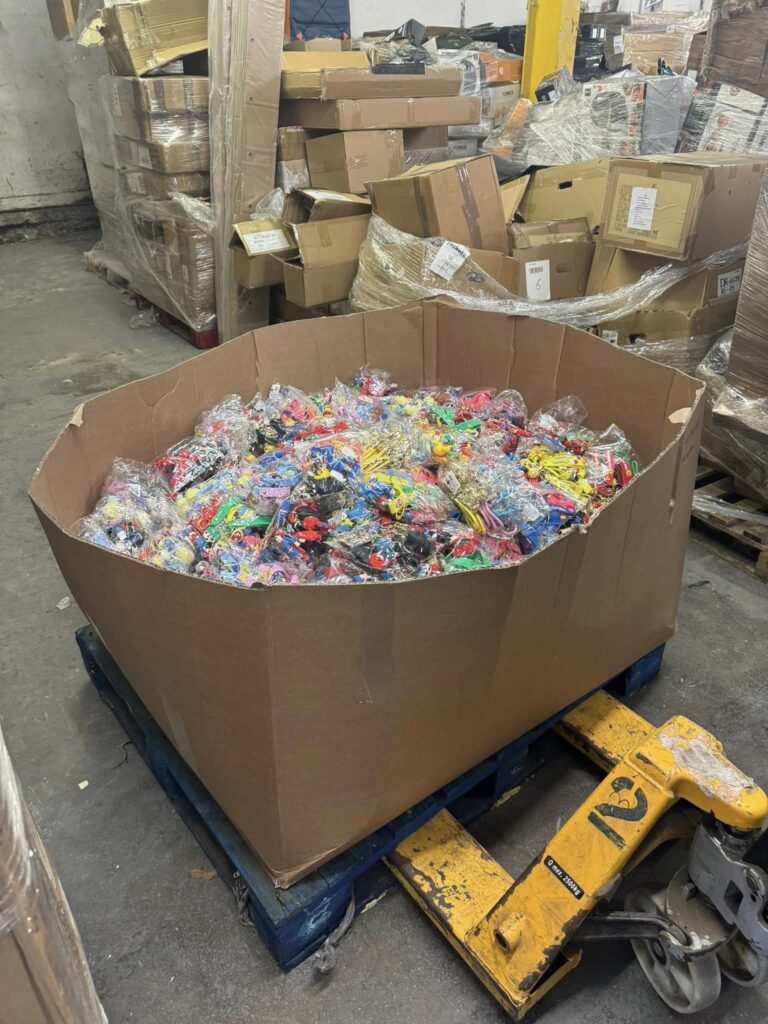 250 Animated Keychains