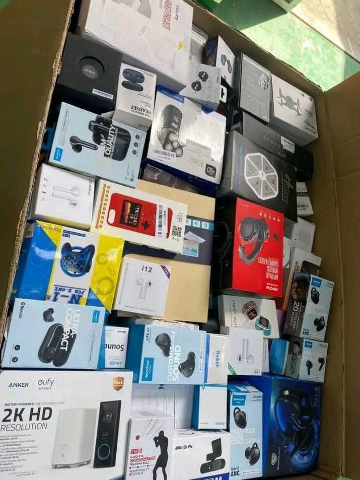 WhatsApp Image 2025-12-09 at 12.42.56 electronic pallets - Image 1